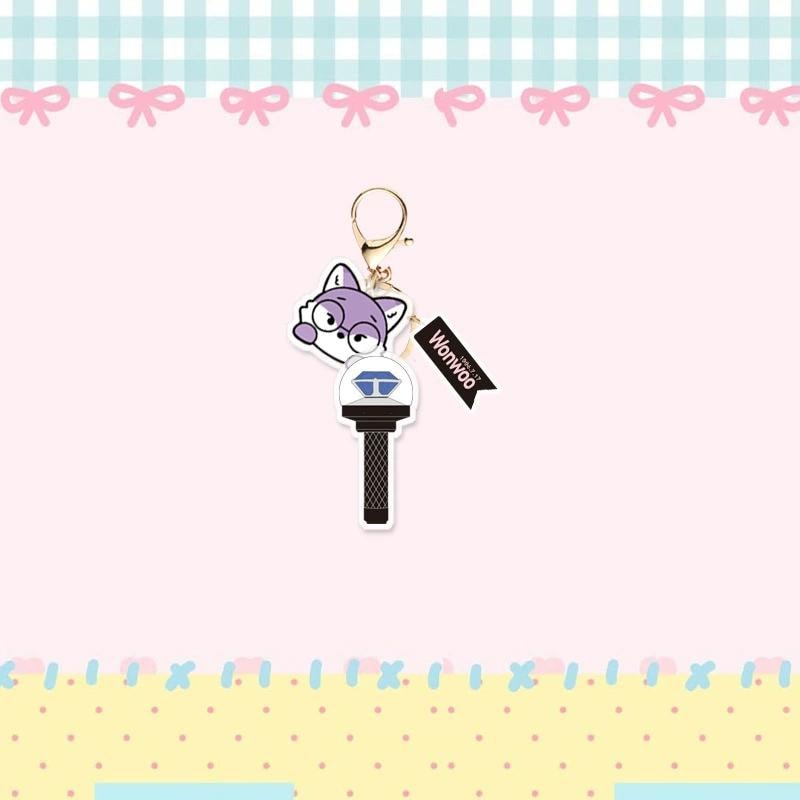 MiniTeen Keychain with Carat Bong — K-POP Fan Accessory
